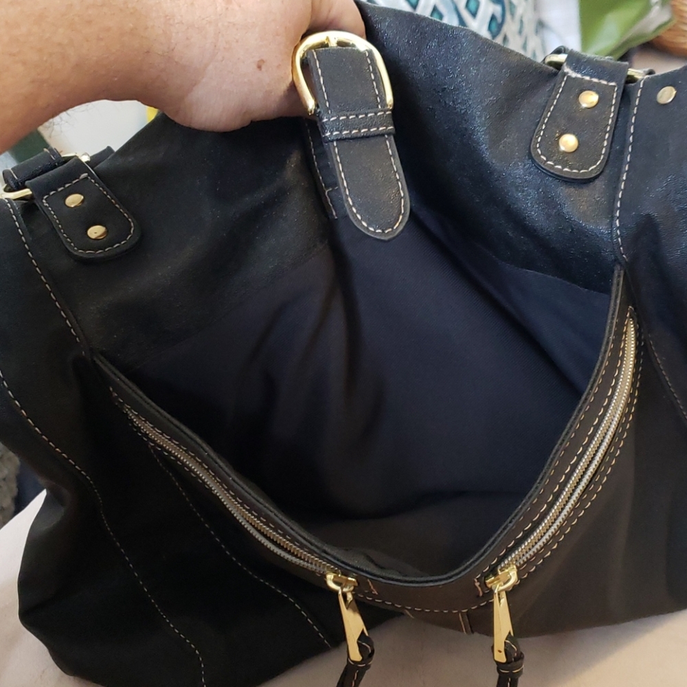 Handbag - Picture 5 of 9
